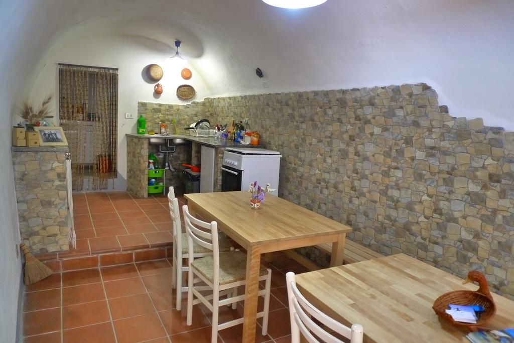 Guesthouse Bosa Di Giuseppe Chambre photo